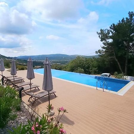 Cozy Apartments With Pool And Splendid Seaview Kavač Extérieur photo